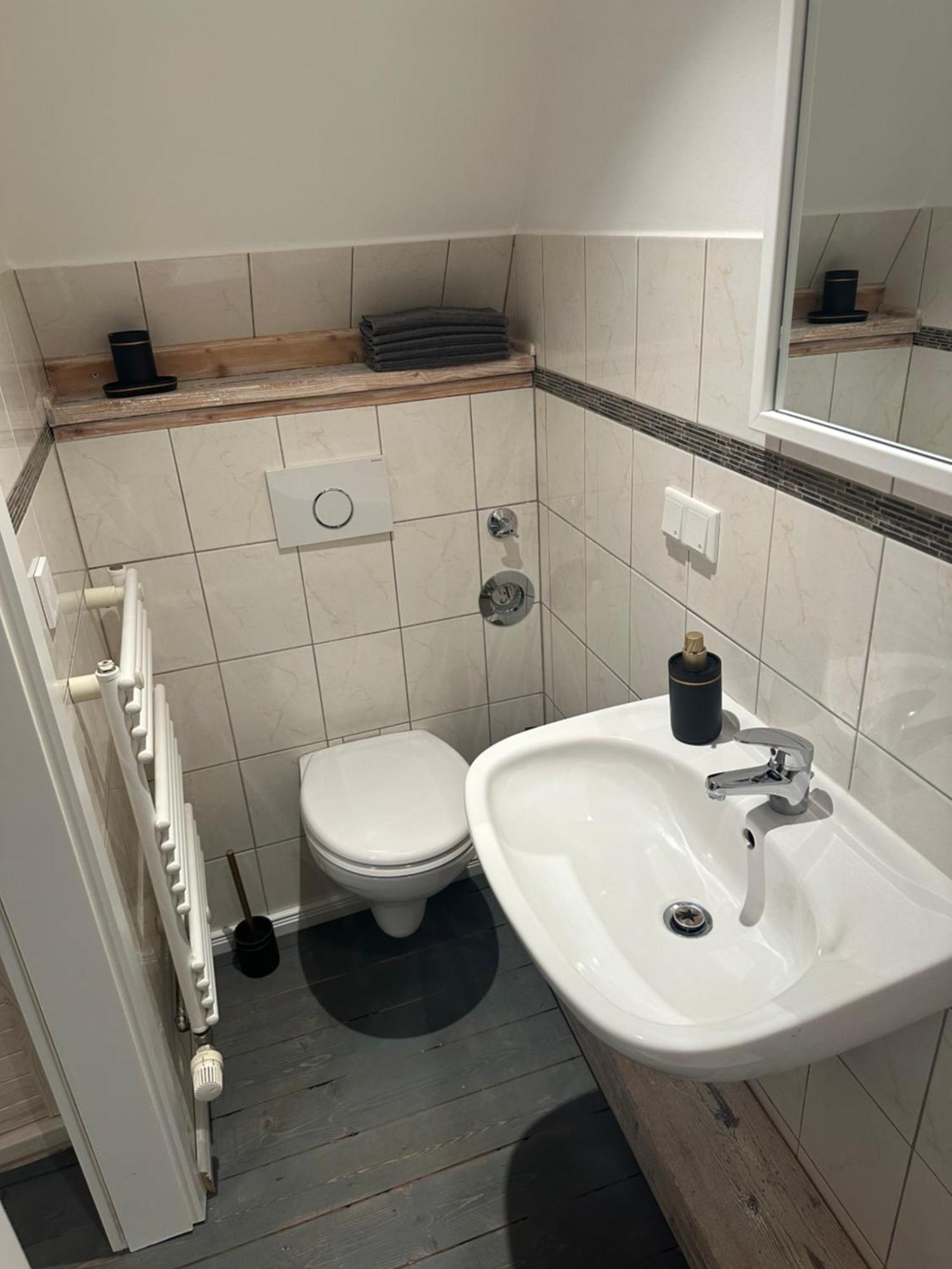 Urlaub Im Historischen Muellerhaus, Dachgiebel Apartment ลูเบค ภายนอก รูปภาพ
