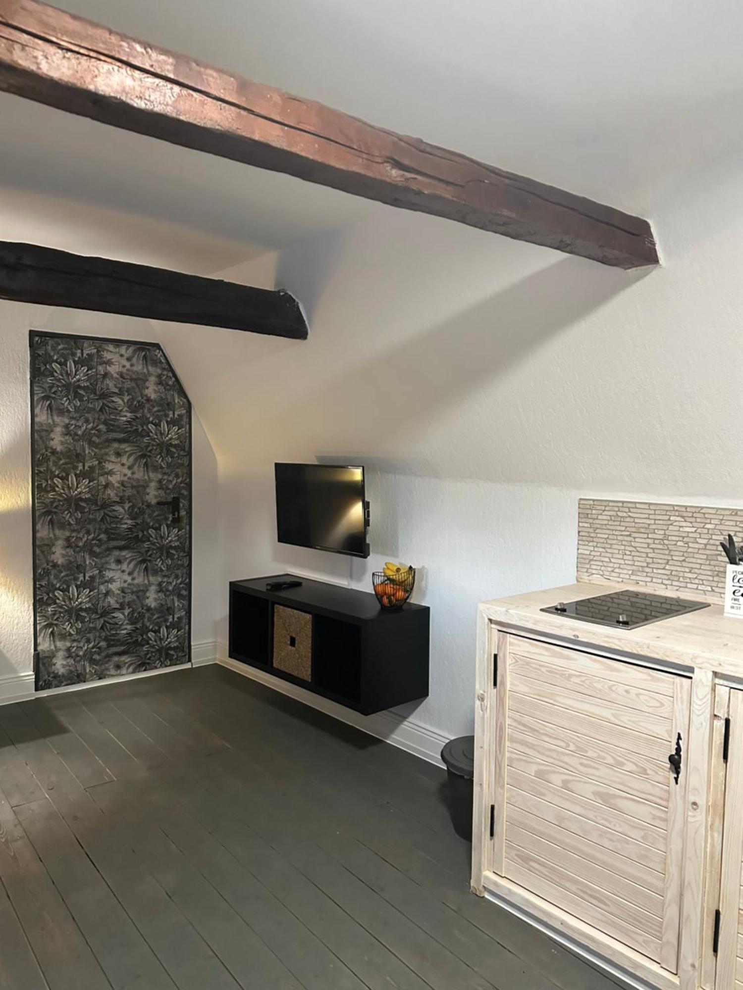 Urlaub Im Historischen Muellerhaus, Dachgiebel Apartment ลูเบค ภายนอก รูปภาพ
