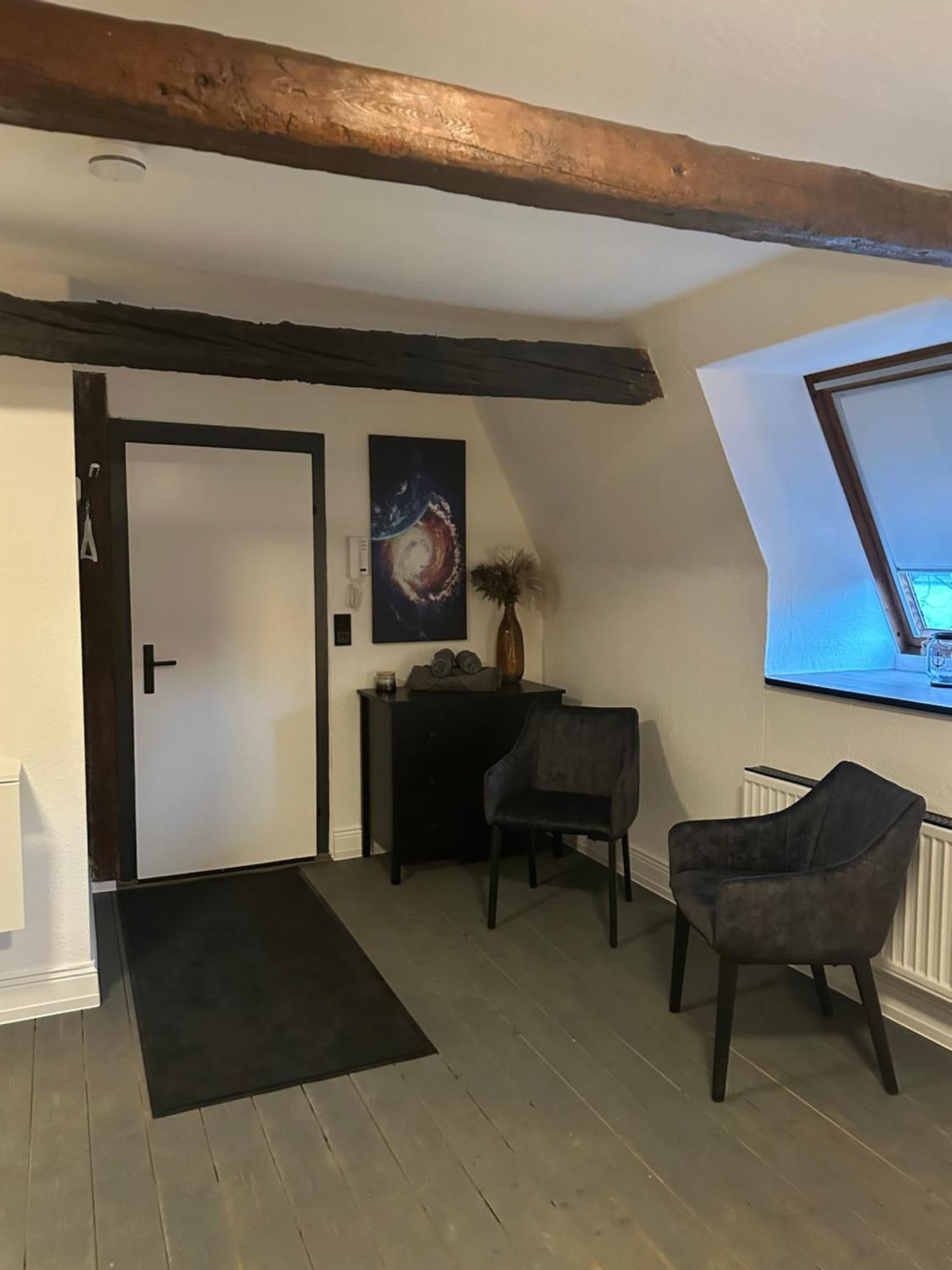 Urlaub Im Historischen Muellerhaus, Dachgiebel Apartment ลูเบค ภายนอก รูปภาพ